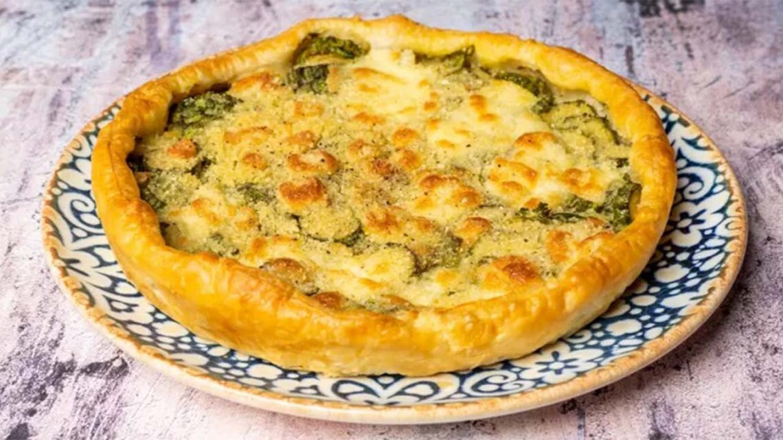 Tarte salée aux courgettes et aux fleurs de courgette