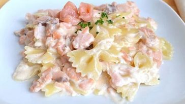 Farfalles au saumon fumé