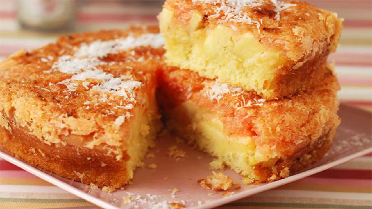 Gâteau aux pommes et à la noix de coco