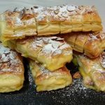 Chaussons crème pâtissière et amandes