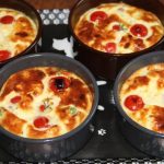 Petits clafoutis aux petits pois, boursin et jambon