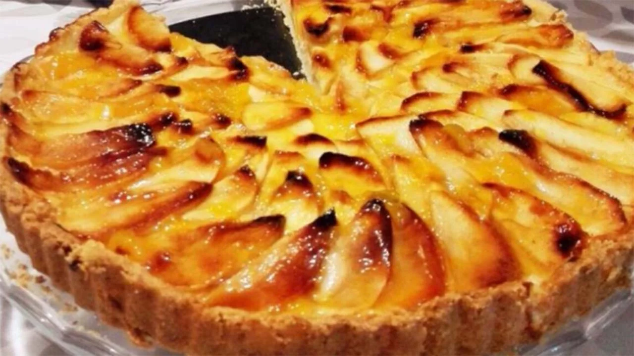 Tarte aux pommes à la crème pâtissière