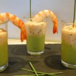 Verrines de mousse d'avocats et crème de crevettes