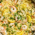 Spaghettis à l’ail, citron et crevette, bonnes à vous en lécher les doigts