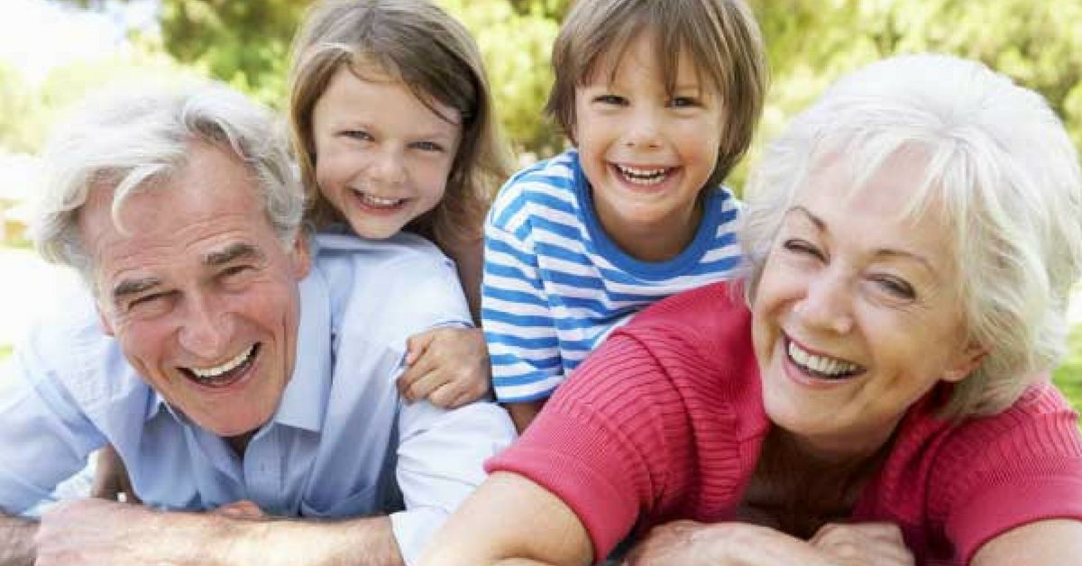 Élever les enfants près de leurs grands-parents est l’un des cadeaux les plus précieux que vous puissiez leur offrir