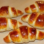 Croissant au beurre en 10 minutes (pâte)