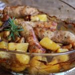 Saucisses champignons et pommes de terre au four