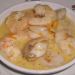 Cassolette de Saint-Jacques et gambas