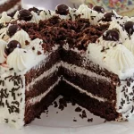 Gâteau forêt noire, génoise au chocolat et à la crème