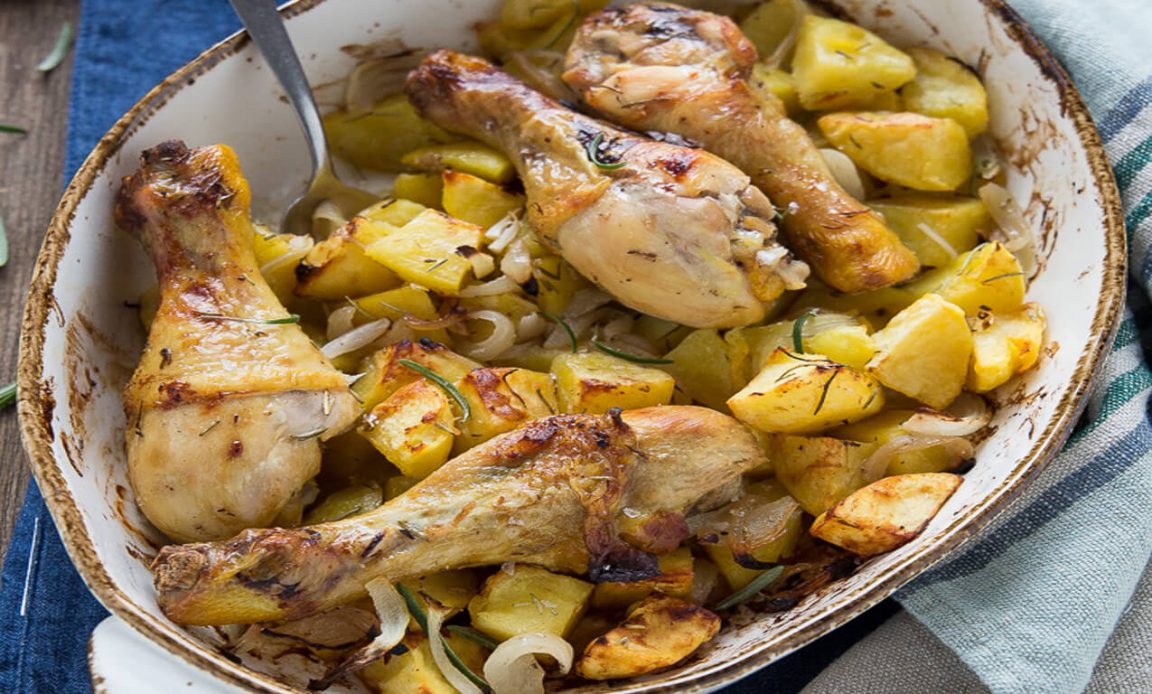 Poulet et pommes de terre au four