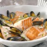 Recette moules au saumon et au vin blanc en cassolettes