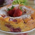 Gâteau aux fraises sans beurre prêt en 5 minutes
