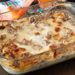 Lasagnes aux saucisses et à la mozzarella
