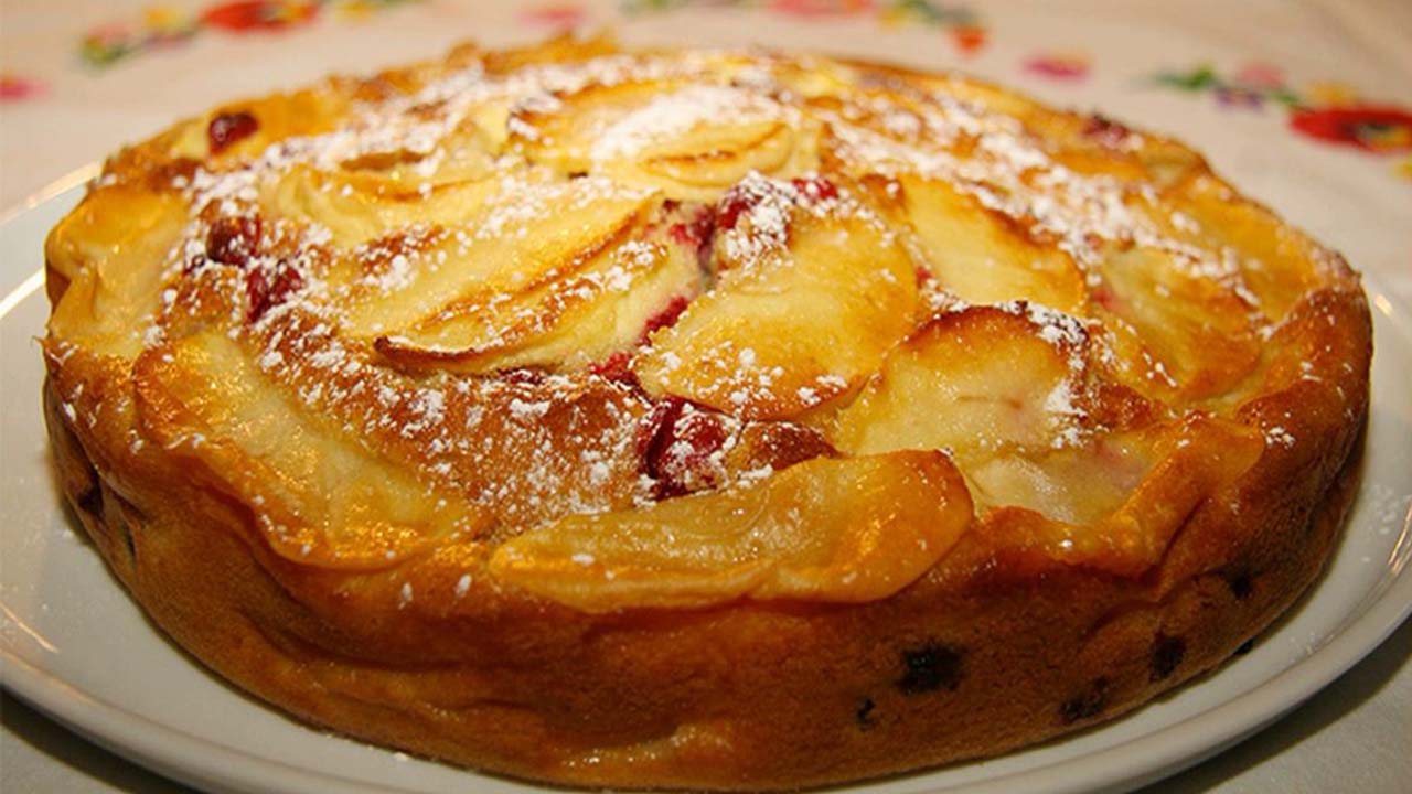 Clafoutis aux pommes flambées au Calvados