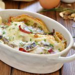 Crêpes aux champignons au jambon et à la béchamel