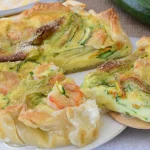Tarte aux courgettes et crevettes en pâte feuilletée