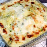 Voici une recette­ rapide et facile de­ lasagnes courgettes crues sans friture prêtes en 5 minutes. C'est une alte­rnative légère à la...